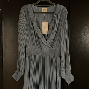 Sézane light blue pleated dress